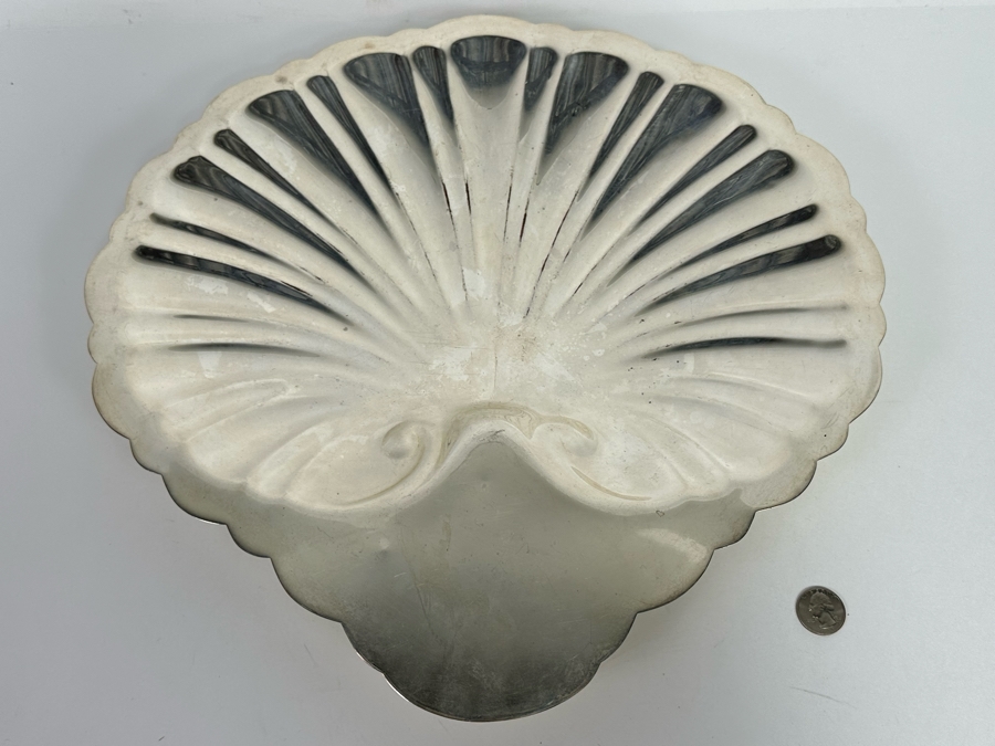 Large Vintage Silverplate Footed Shell Centerpiece Dish 17W X 16D X 1.5H [Photo 2]