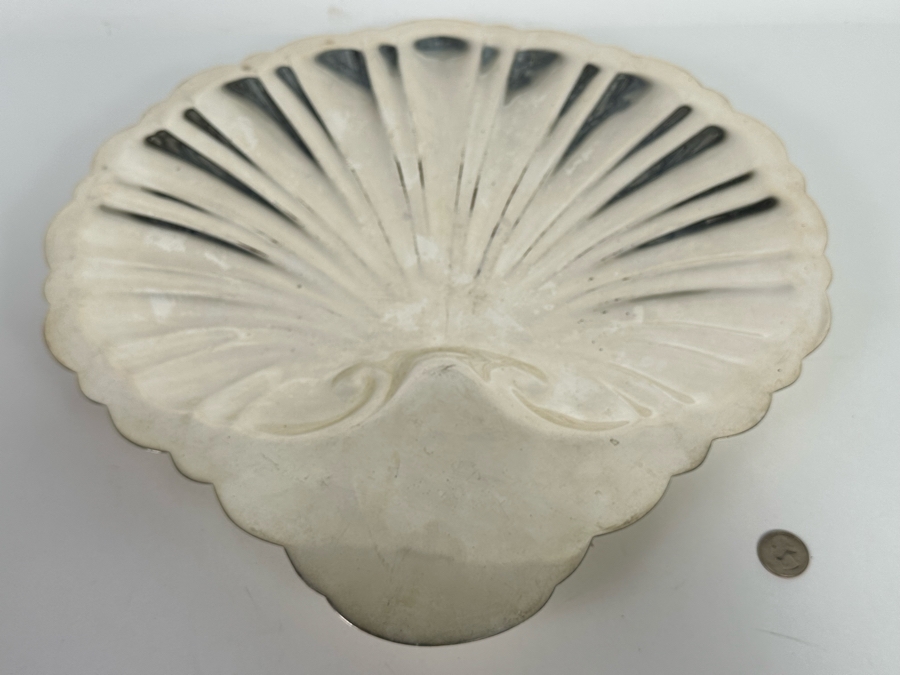 Large Vintage Silverplate Footed Shell Centerpiece Dish 17W X 16D X 1.5H [Photo 3]