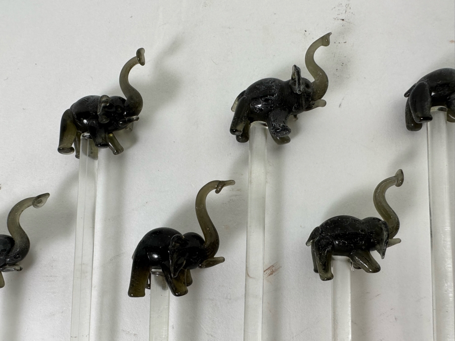 Thirteen Glass Stirring Rods With Elephant Finial 8L [Photo 3]