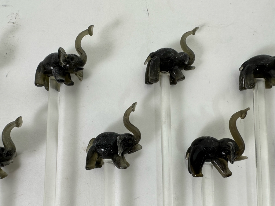 Thirteen Glass Stirring Rods With Elephant Finial 8L [Photo 4]