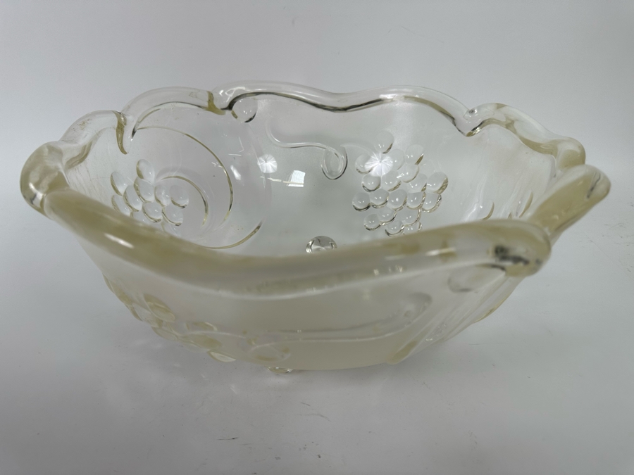 Acrylic Grape Motif Bowl 16W X 6H [Photo 3]