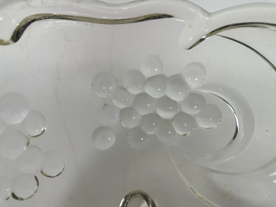 Acrylic Grape Motif Bowl 16W X 6H [Photo 6]