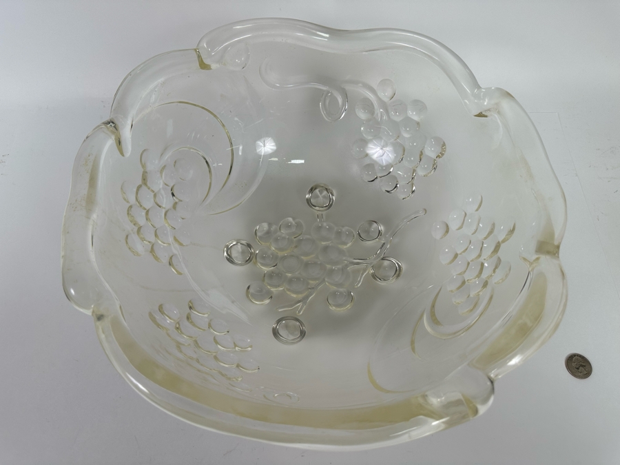 Acrylic Grape Motif Bowl 16W X 6H [Photo 4]
