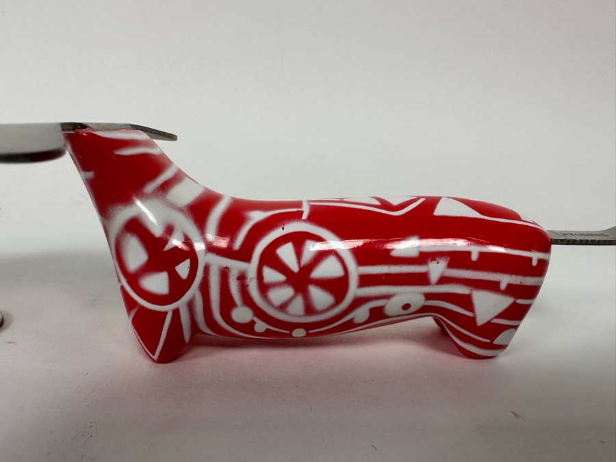 Pylones Filou Figural Dog Cake Server 10.5W X 3.5D X 1.5H [Photo 4]