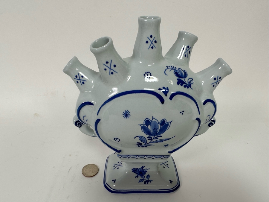Delft Porcelain Vase 6.5W X 3D X 8H Retails $277 [Photo 5]