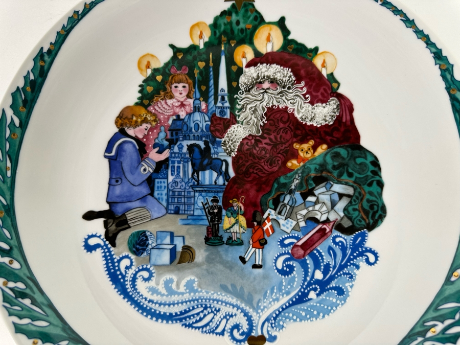 Royal Copenhagen Denmark Jingle Bells Plate 12R [Photo 4]