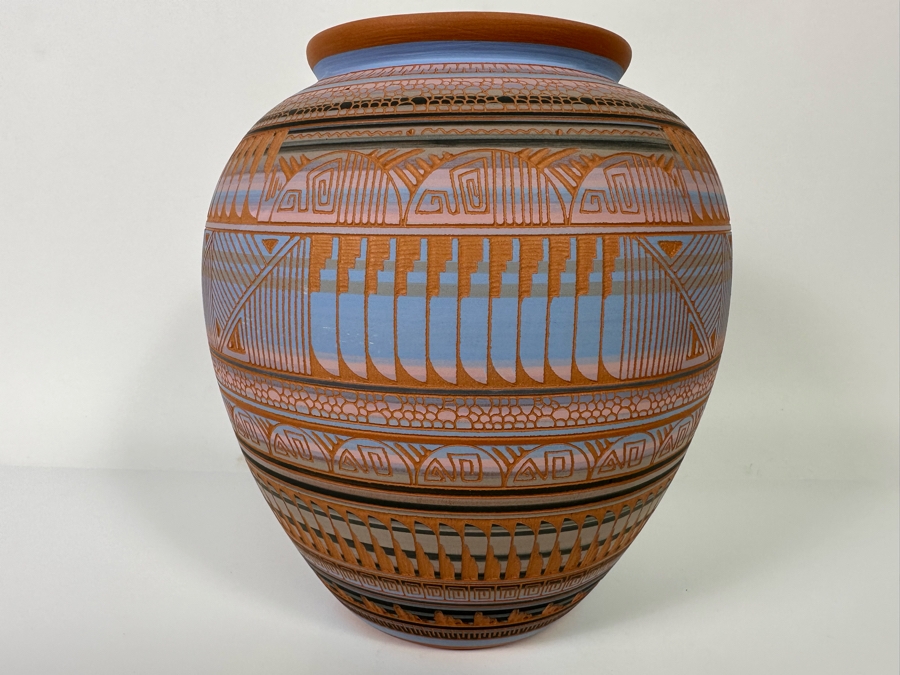 Ben Billy Navajo Native American Etched And Hand Painted Pottery 6W X 10H Retails $480 [Photo 7]