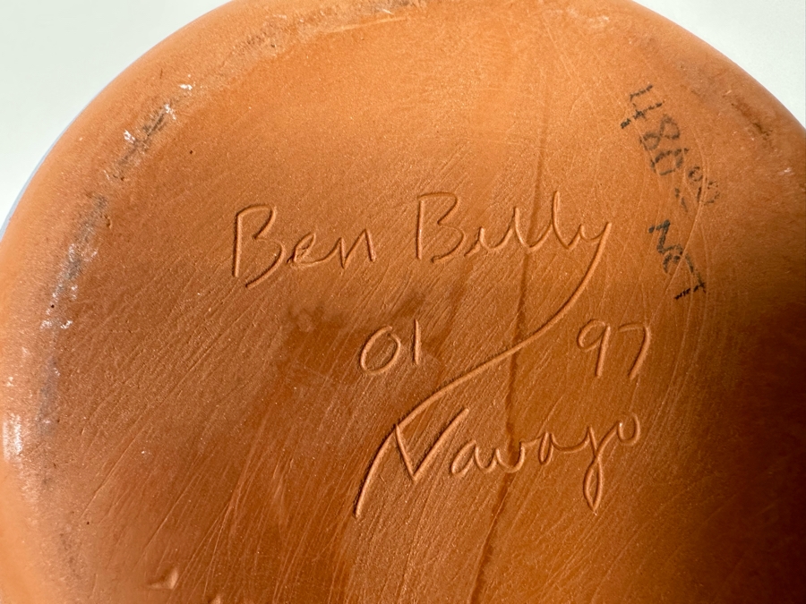 Ben Billy Navajo Native American Etched And Hand Painted Pottery 6W X 10H Retails $480 [Photo 10]
