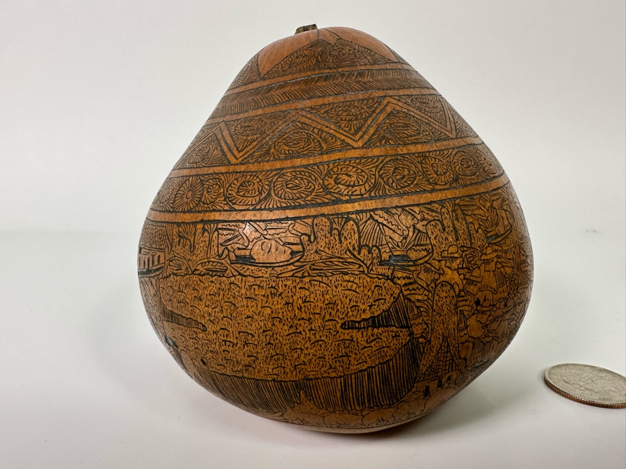 Pair Of Intricately Hand Carved Peruvian Gourds 3.5H and 4.25H [Photo 13]