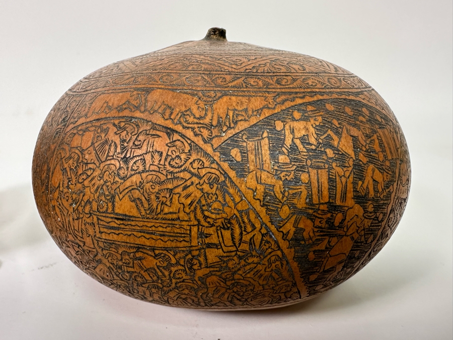 Pair Of Intricately Hand Carved Peruvian Gourds 3.5H and 4.25H [Photo 8]