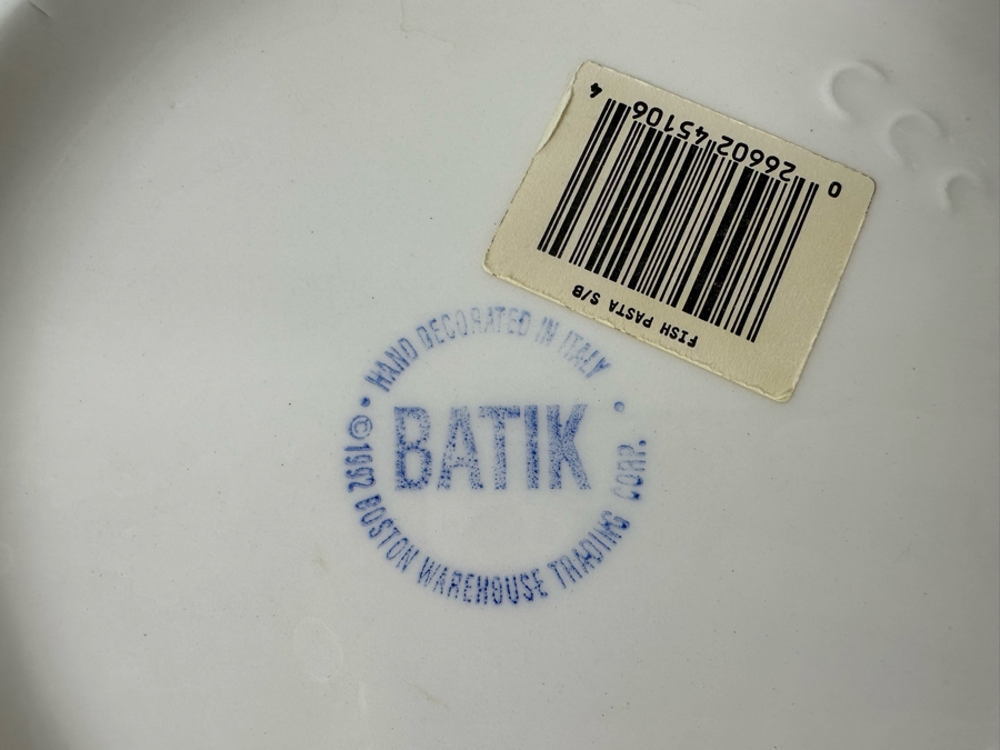 Hand Decorated Batik Italian Fish Pasta Bowl 13R X 2.75H [Photo 7]