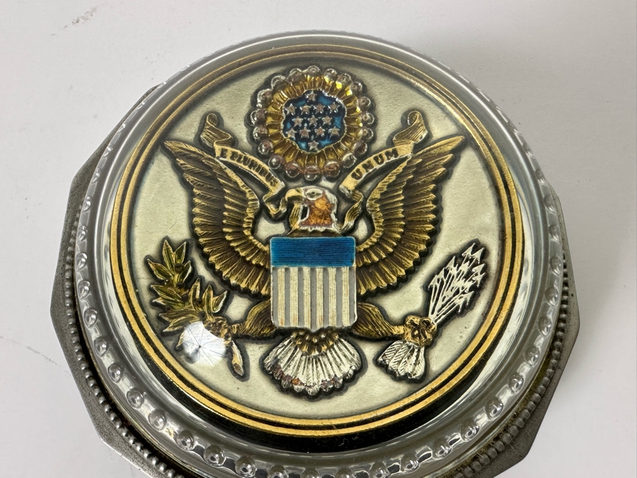Limited Edition Meadow Mountain Designs Gold Leaf Pewter Crystal Paperweight Great Seal Of The United States E Pluribus Unum Eagle By Charles Hill 3.5W [Photo 5]