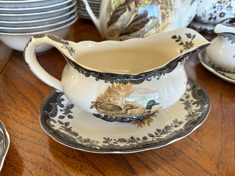 The Royal Worcester Group Palissy England Game Series China Service - See Photos [Photo 10]