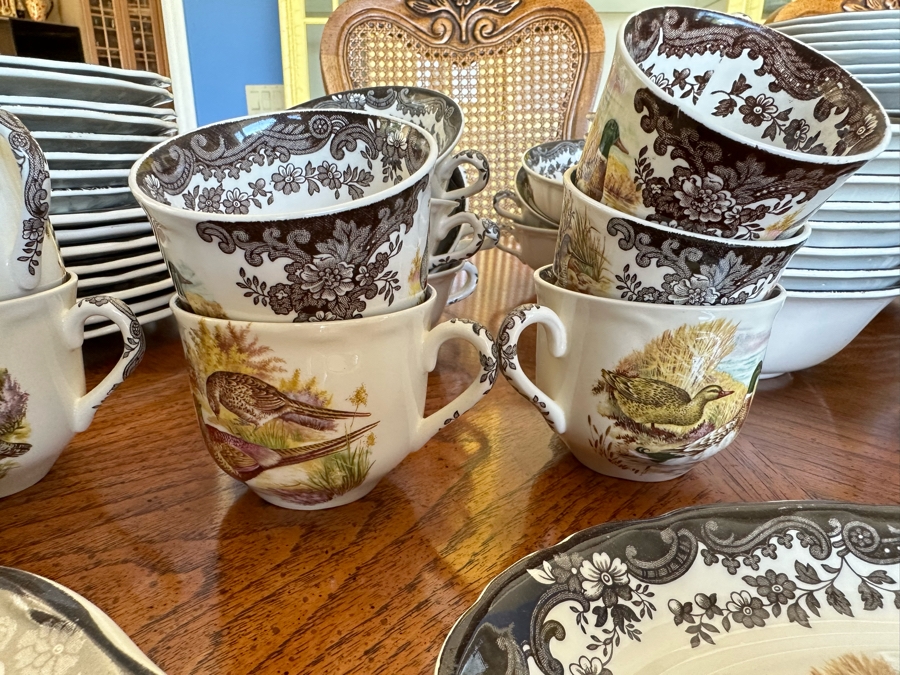 The Royal Worcester Group Palissy England Game Series China Service - See Photos [Photo 12]