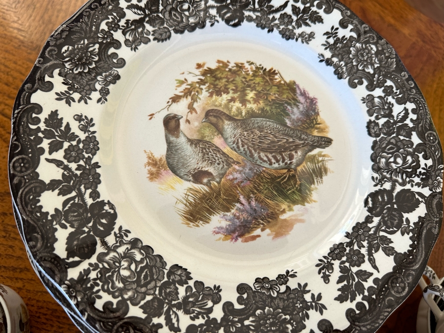 The Royal Worcester Group Palissy England Game Series China Service - See Photos [Photo 13]