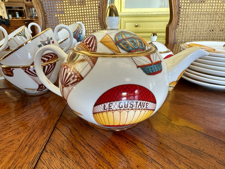 Hand Decorated Rococo English China Tea Service Hot Air Balloon Pattern [Photo 4]