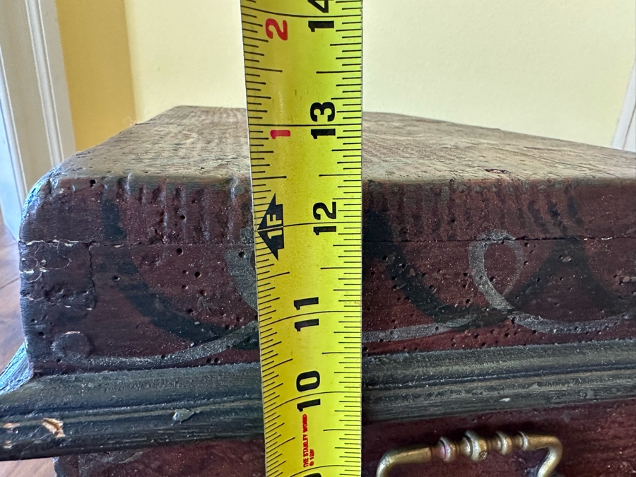 Vintage Hand Painted Wooden Box 21W X 13D X 12H [Photo 10]