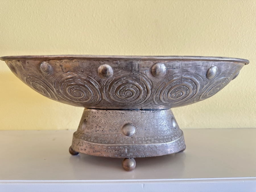 Decorative Silver Tone Centerpiece Bowl 20.5W X 11.5D X 8H