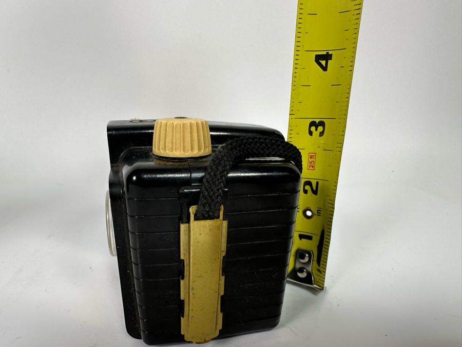 Mid Century Kodak Brownie Bullet Camera With Original Box No 26 [Photo 10]