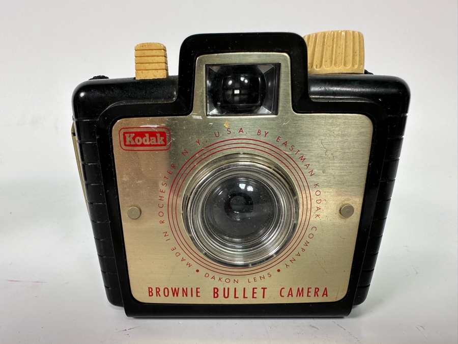 Mid Century Kodak Brownie Bullet Camera With Original Box No 26