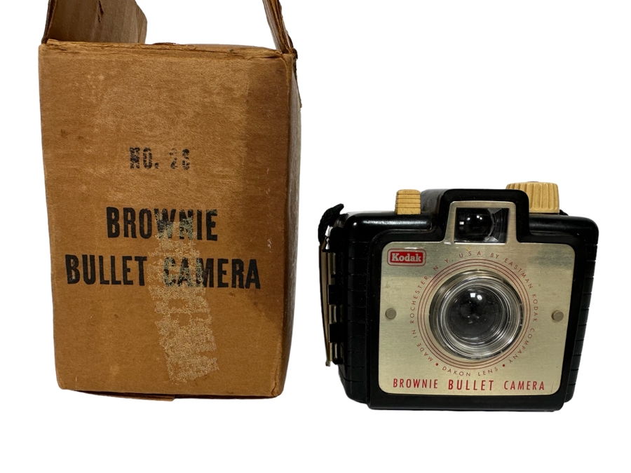 Mid Century Kodak Brownie Bullet Camera With Original Box No 26