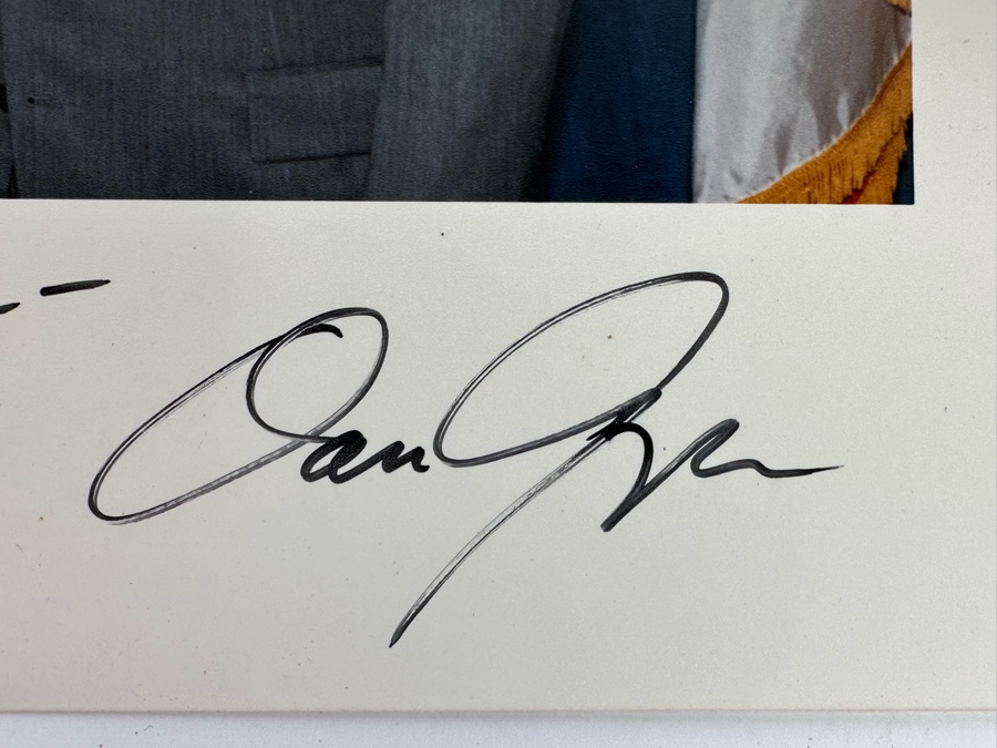 Hand Signed Dan Quayle Photograph Of Vice President Of United States 1989-1993 With Client 7 X 5 [Photo 4]