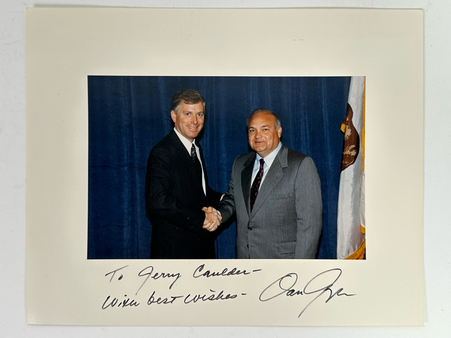 Hand Signed Dan Quayle Photograph Of Vice President Of United States 1989-1993 With Client 7 X 5 [Photo 2]