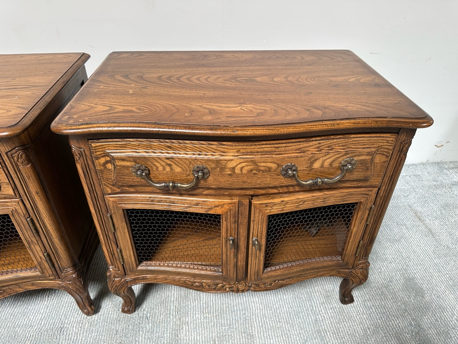 Pair Of Henredon Four Centuries Wooden Nightstands 28W X 19D X 25H [Photo 7]