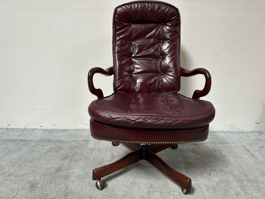 Classic Leather Executive Desk Chair With Brass Nailhead Trim [Photo 2]