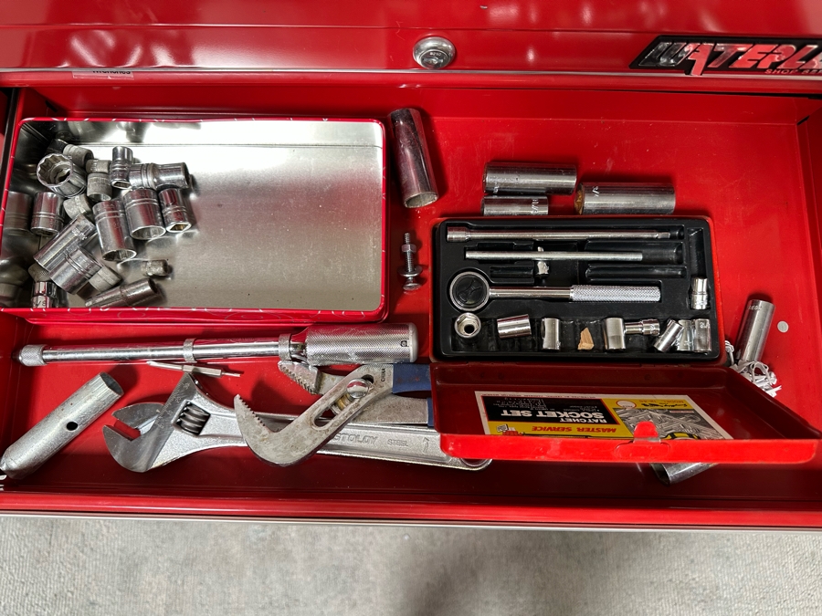 Waterloo Shop Series Tool Chests With Tools 26.5W X 14D X 46.5H - See Photos [Photo 7]