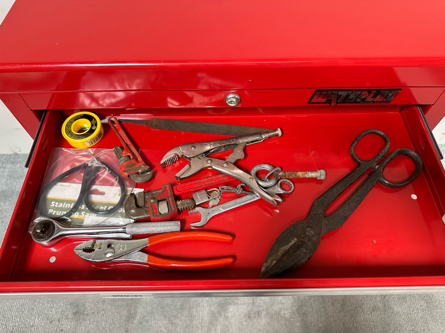 Waterloo Shop Series Tool Chests With Tools 26.5W X 14D X 46.5H - See Photos [Photo 4]