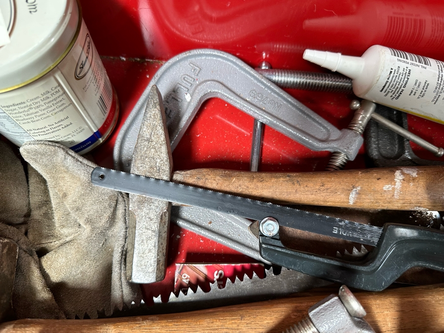 Waterloo Shop Series Tool Chests With Tools 26.5W X 14D X 46.5H - See Photos [Photo 16]