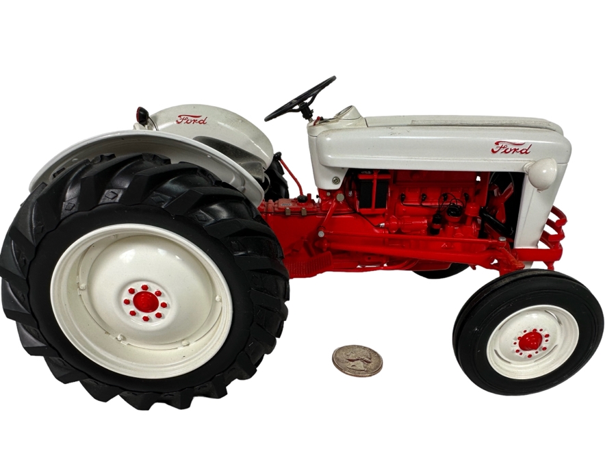 1958 Ford Tractor Franklin Mint Precision Models 10.5W X 6D X 5H [Photo 1]