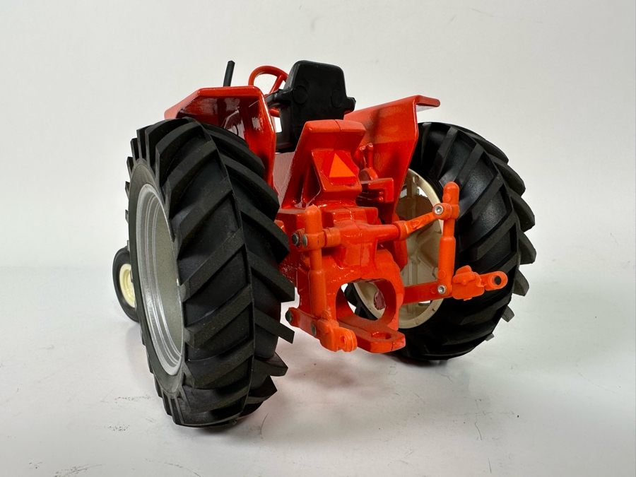 2003 Iowa FFA Allis-Chalmers 185 1:16 Scale Models Tractor 10W X 5.5D X 5.5H [Photo 10]