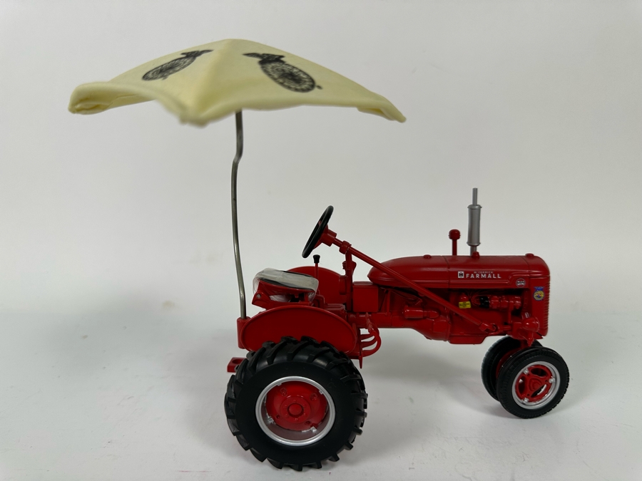 Ertl 2004 Iowa FFA IH Farmall BN Limited Edition Tractor 1:15 With Umbrella 7W X 4.5D X 7H [Photo 6]