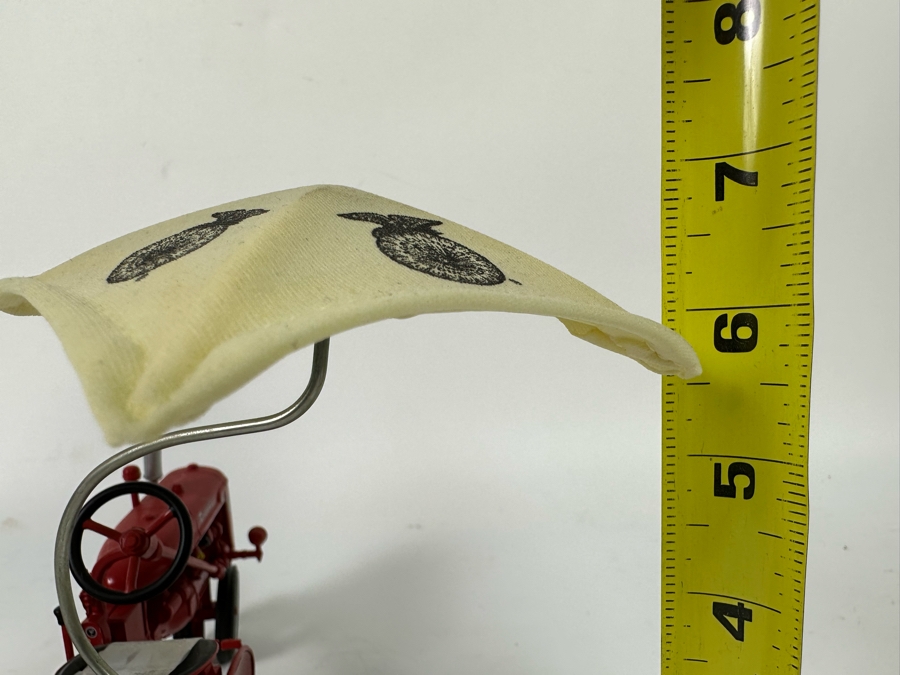 Ertl 2004 Iowa FFA IH Farmall BN Limited Edition Tractor 1:15 With Umbrella 7W X 4.5D X 7H [Photo 14]