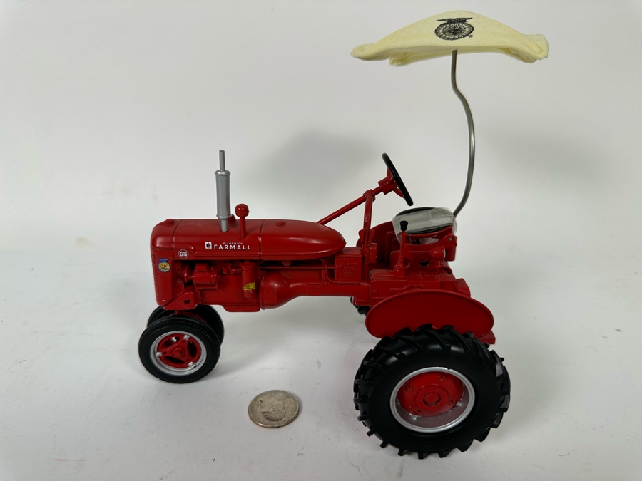 Ertl 2004 Iowa FFA IH Farmall BN Limited Edition Tractor 1:15 With Umbrella 7W X 4.5D X 7H [Photo 3]