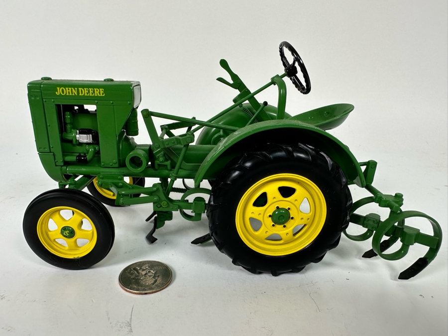 John Deere 1937 Model 62 Scale Model Tractor With Cultivator 1878 7W X 4.5D X 4H [Photo 2]