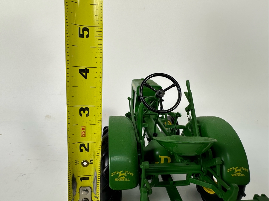 John Deere 1937 Model 62 Scale Model Tractor With Cultivator 1878 7W X 4.5D X 4H [Photo 13]