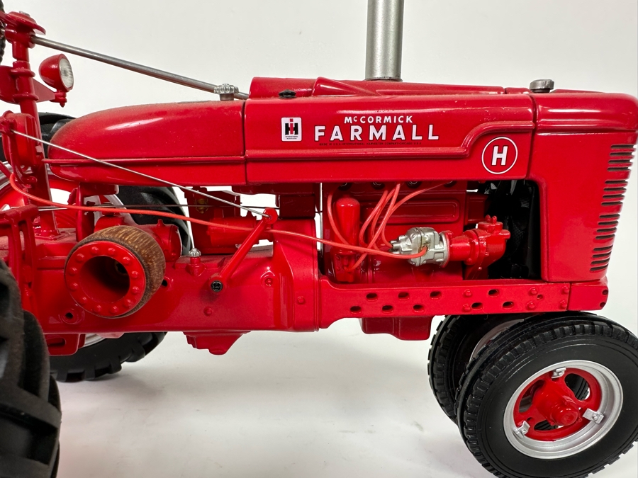 Farmall Model H Franklin Mint Precision Models Tractor 1:12 [Photo 11]
