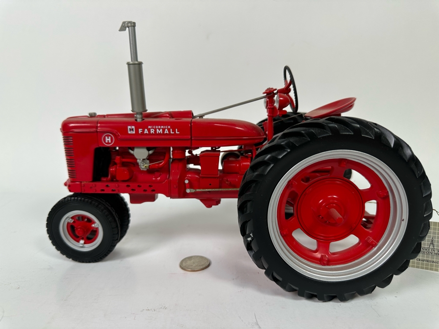 Farmall Model H Franklin Mint Precision Models Tractor 1:12 [Photo 2]