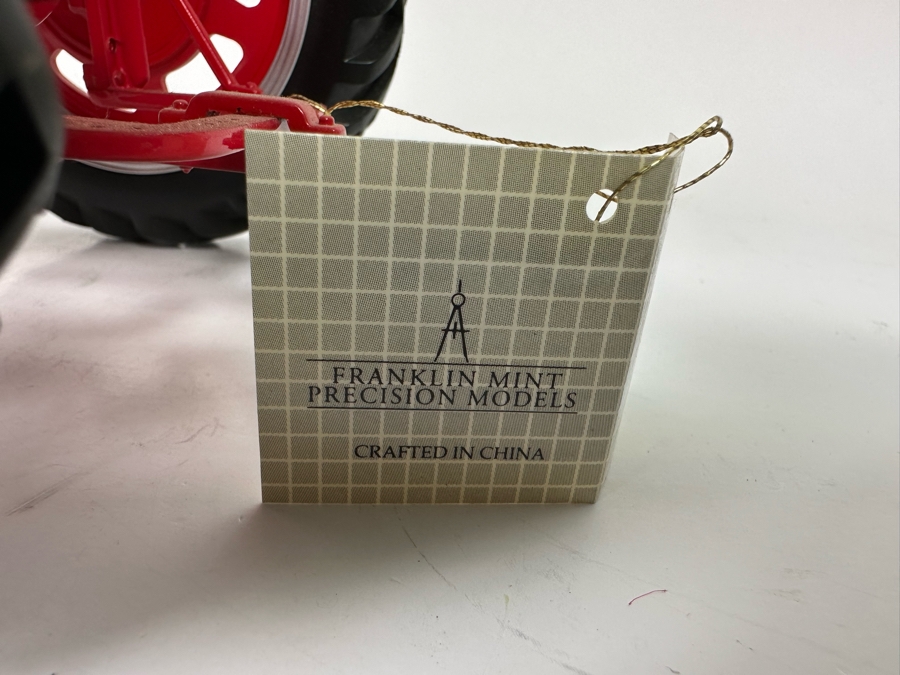 Farmall Model H Franklin Mint Precision Models Tractor 1:12 [Photo 6]