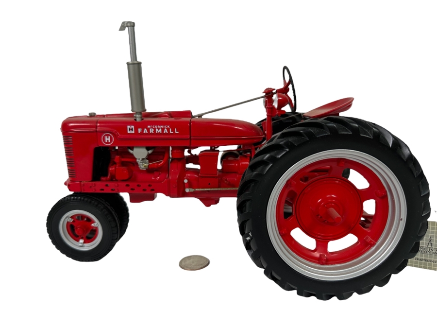 Farmall Model H Franklin Mint Precision Models Tractor 1:12 [Photo 1]