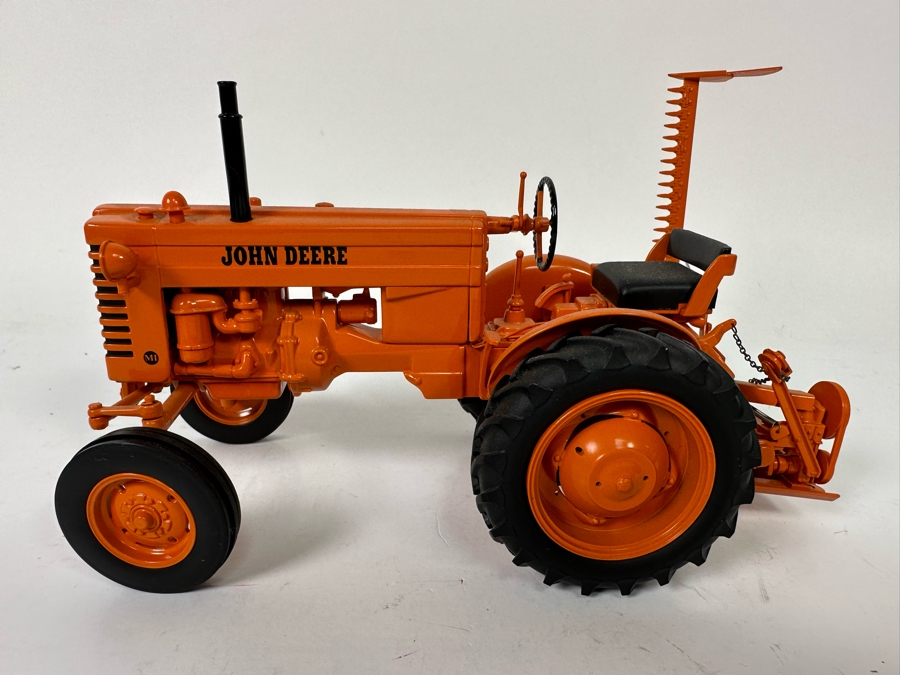 Ertl John Deere MT Utility Tractor With Mower 1:16 Scale Model 8W X 6D X 5H [Photo 4]