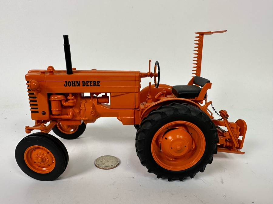 Ertl John Deere MT Utility Tractor With Mower 1:16 Scale Model 8W X 6D X 5H [Photo 3]