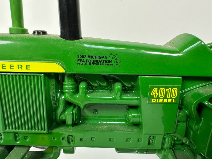 2002 Michigan FFA Foundation John Deere 4010 Diesel Tractor Limited Edition 1:16 Scale Model 9.5W X 5.5D X 6H [Photo 5]
