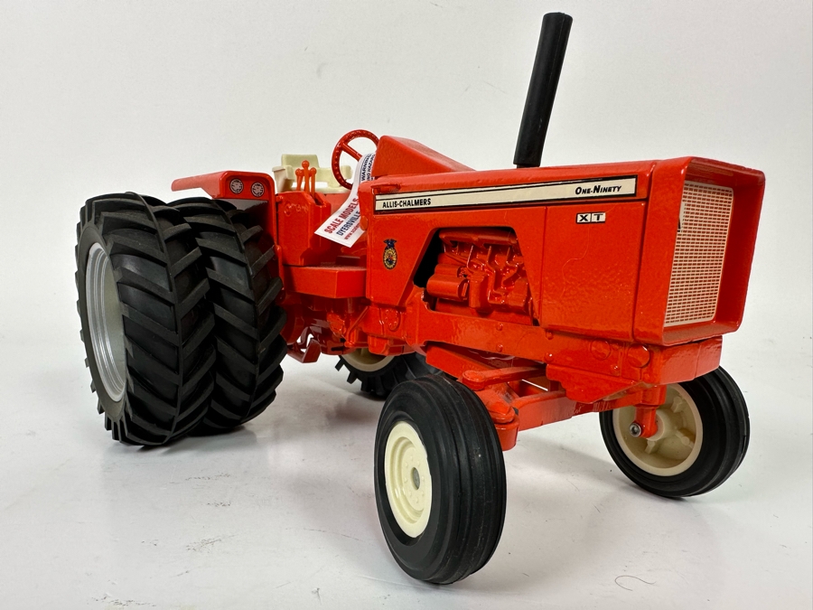 2005 Iowa FFA Allis-Chalmers 190XT Tractor With Duals 1:16 Scale Model 10.5W X 7.5D X 6H [Photo 6]