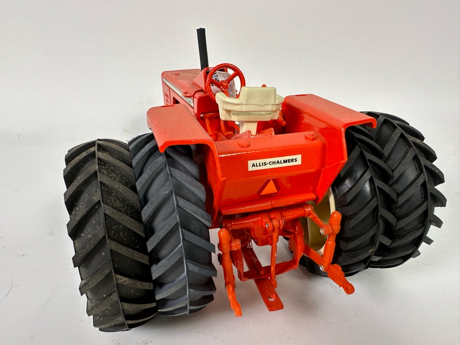 2005 Iowa FFA Allis-Chalmers 190XT Tractor With Duals 1:16 Scale Model 10.5W X 7.5D X 6H [Photo 15]