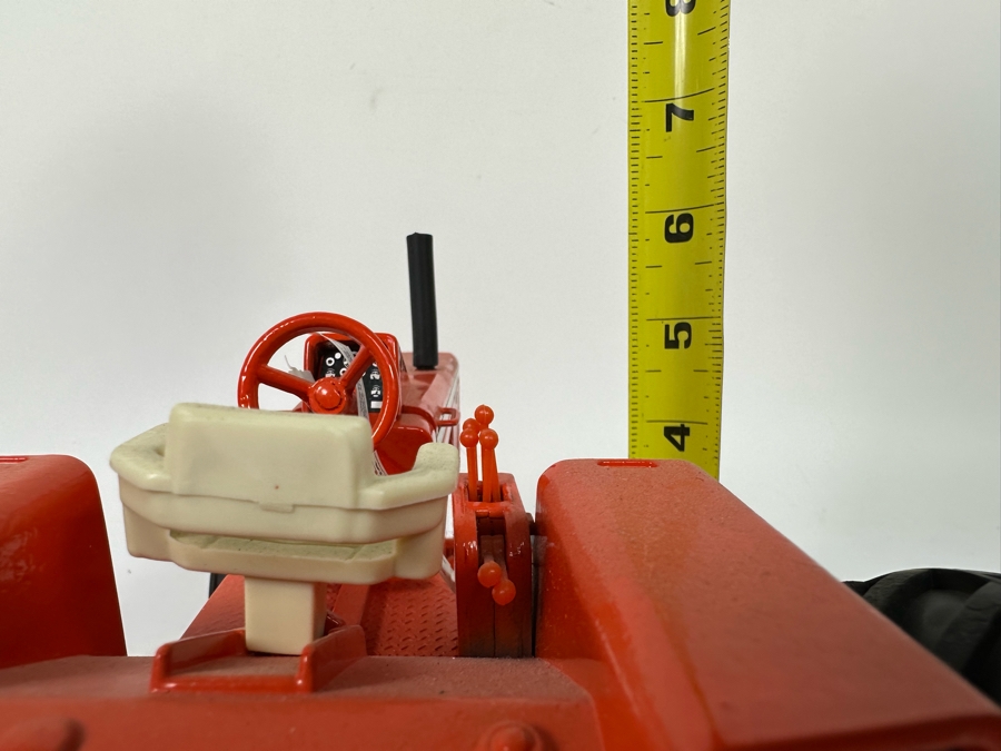 2005 Iowa FFA Allis-Chalmers 190XT Tractor With Duals 1:16 Scale Model 10.5W X 7.5D X 6H [Photo 20]