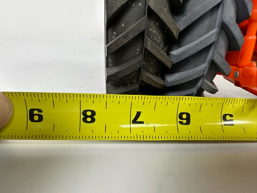 2005 Iowa FFA Allis-Chalmers 190XT Tractor With Duals 1:16 Scale Model 10.5W X 7.5D X 6H [Photo 19]